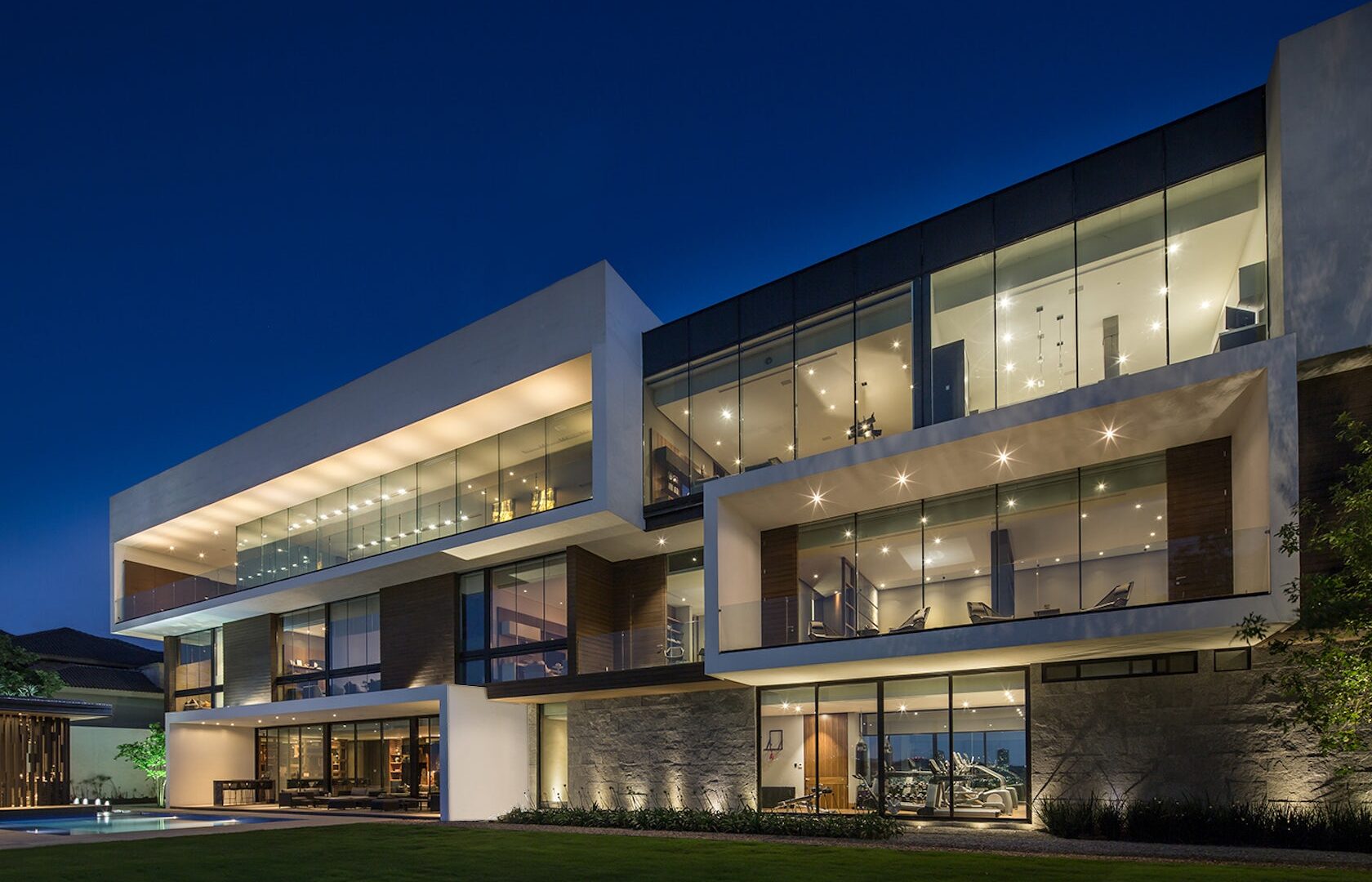 Contemporary residential architecture